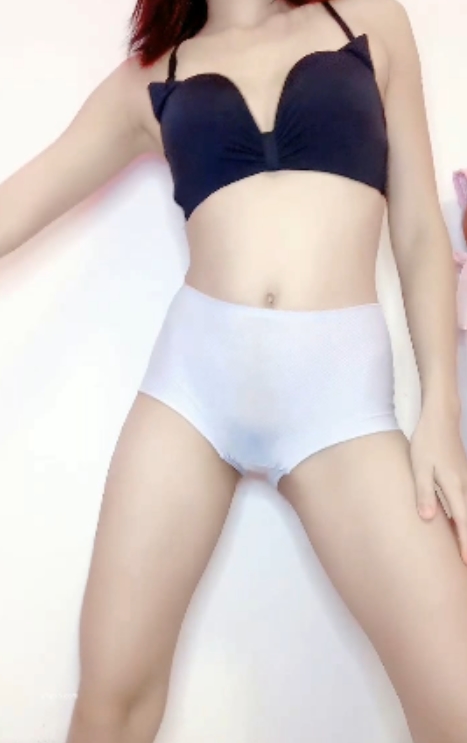 爆款燕儿热舞合集10部1.6G快手女神丰韵顶胯名场面