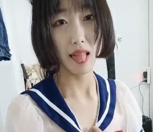 小奶敷敷珍藏骨逗视频33部21GJK少女