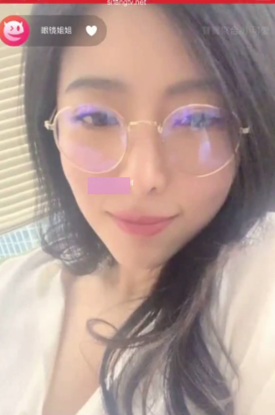 知性眼镜姐视频22部9.2G丰满御姐全网疯传