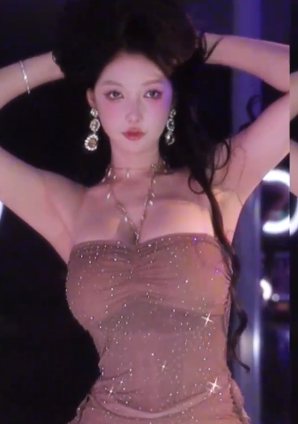 推特minana呀12月热舞20V3.7G优质肉感