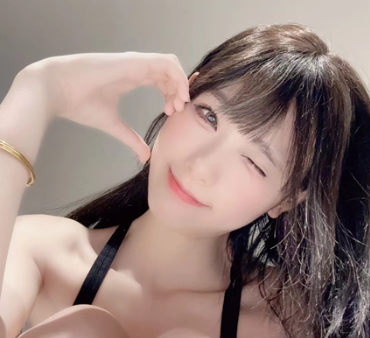 94部给力佳作COSPLAY合集草莓粥粥某站2GB