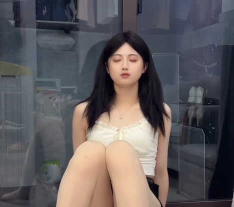 ONLYFANS伪娘小薰妖艳伪娘视频集225部17.7G