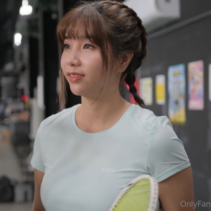 各类传媒小泽玛利亚多人互动视频合集4部2.7G丰满长发汗湿战，喷子们懂啥艺术