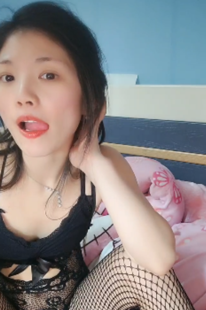 百度清雅婷轻舞纤腰106v225.7G白润小少妇汗津津扭动百度ED2K双渠道340收藏