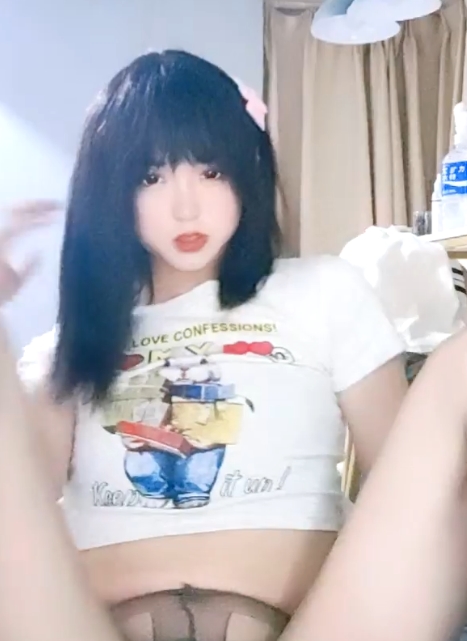 网红人妖平台户外互动舔脚狗爬饮水34V22.5G，魔性论坛收藏