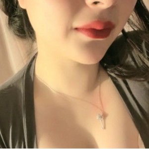 超嗲小奶瓶会所下班实录37部30G优质珍藏