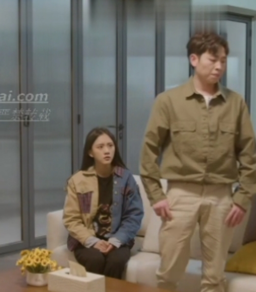 推特艾彩另类指教视频合集88部50G玩得狠