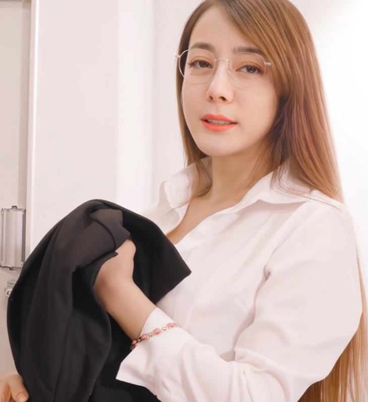 P站迪丽热巴教师职业装合集20+部1G绝密展示