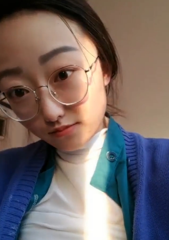 抖音小甜甜蜜桃挤压36部2.53G超解压