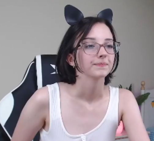 推土机Queen_kitty深夜福利94部54.5G超诱惑