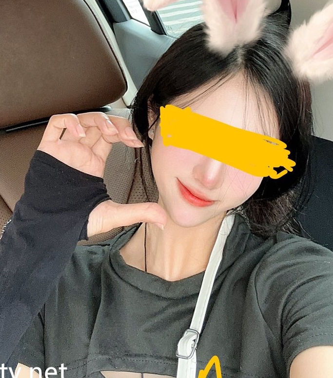 玩铁女神劲爆zhuhentai收费私拍11部1G无脑可爱