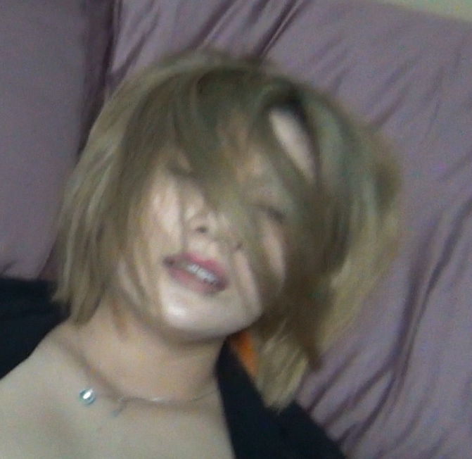 群组流金发富家女迷玩90v87g绝密典藏