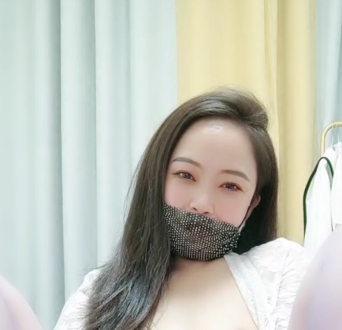 抖音小阿姨丝袜热舞合集30部56.7G太顶了