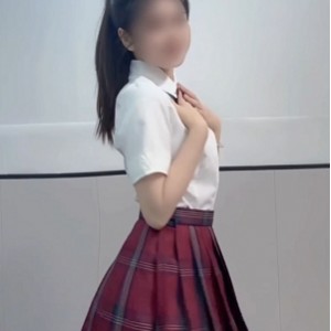 柚子社小乔热舞合集2部小仙云儿骚麦600MB太流油了