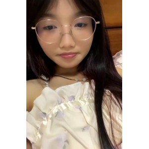 宿舍实拍十四诗138v118.8G眼镜学妹超清