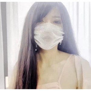 神秘荔枝奶盖味女友情侣实录1部1.6GB超解渴