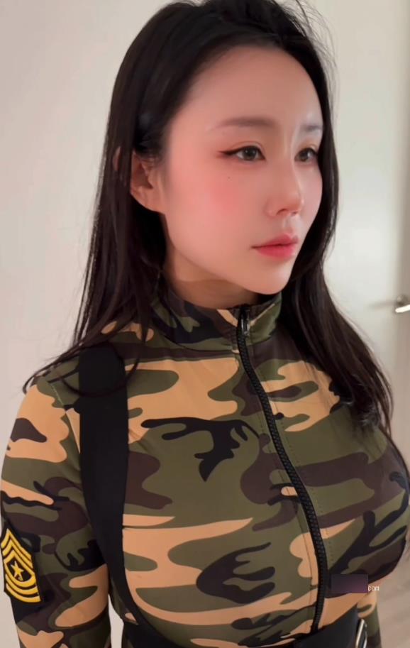 私房展示晨汐汐梦瑶绿帽三人游合集95G颜值逆天足艺炸裂