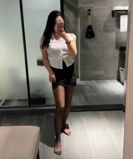 超爽收cang+du家泄密反差妻子女大12.3G8V