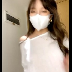 直播平台一只奶包反差女主播福利视频2部身材太顶了