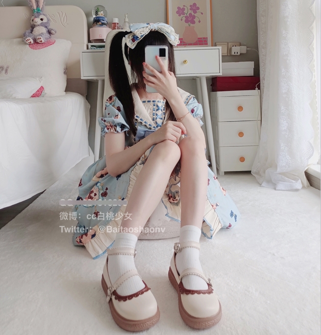 白桃少女蓝新作1V29P2.23G推特福利姬