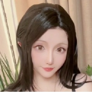 甜美诱人微博星之迟迟四月私房作品150P+2V1.72G惹火至极