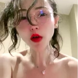 狂野御姐水big悦三小时极限绽放1V10G魅惑众生