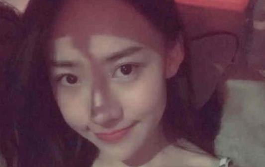 半糖草莓少女抖音私拍合集6部245MB清纯动人